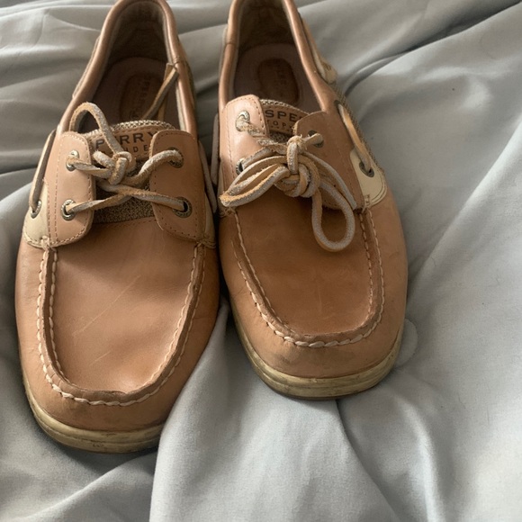 Women’s Sperrys - Picture 1 of 7